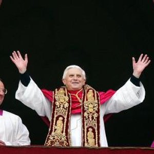 1605281777645.Elezione_di_Papa_Benedetto_XVI__Cardinale_Joseph_Ratzinger__getty_.jpg